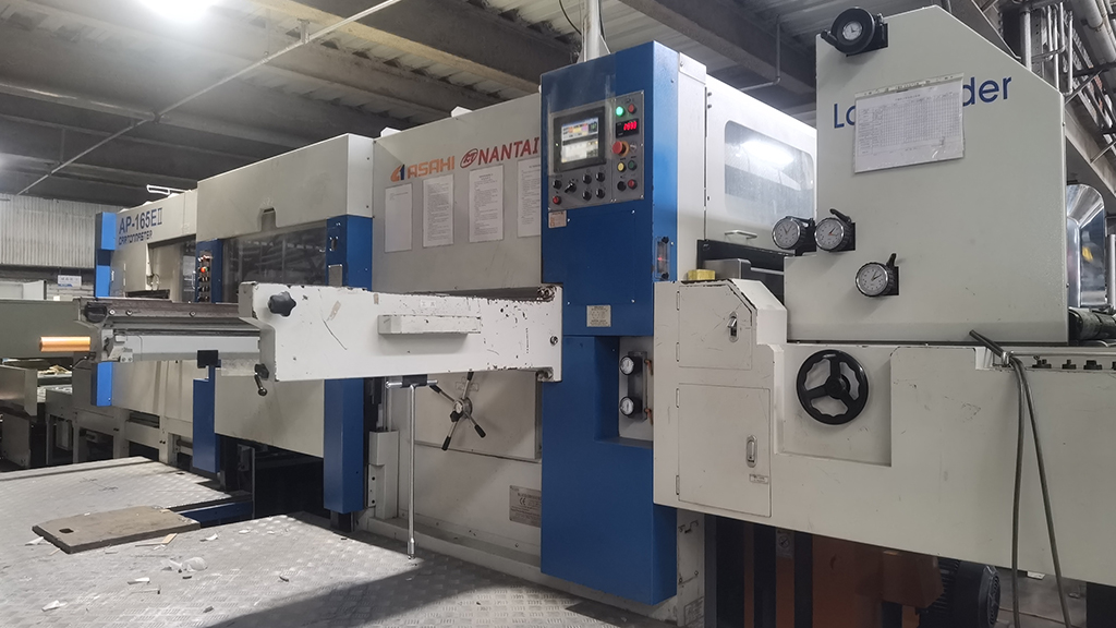 南台平压平模切机